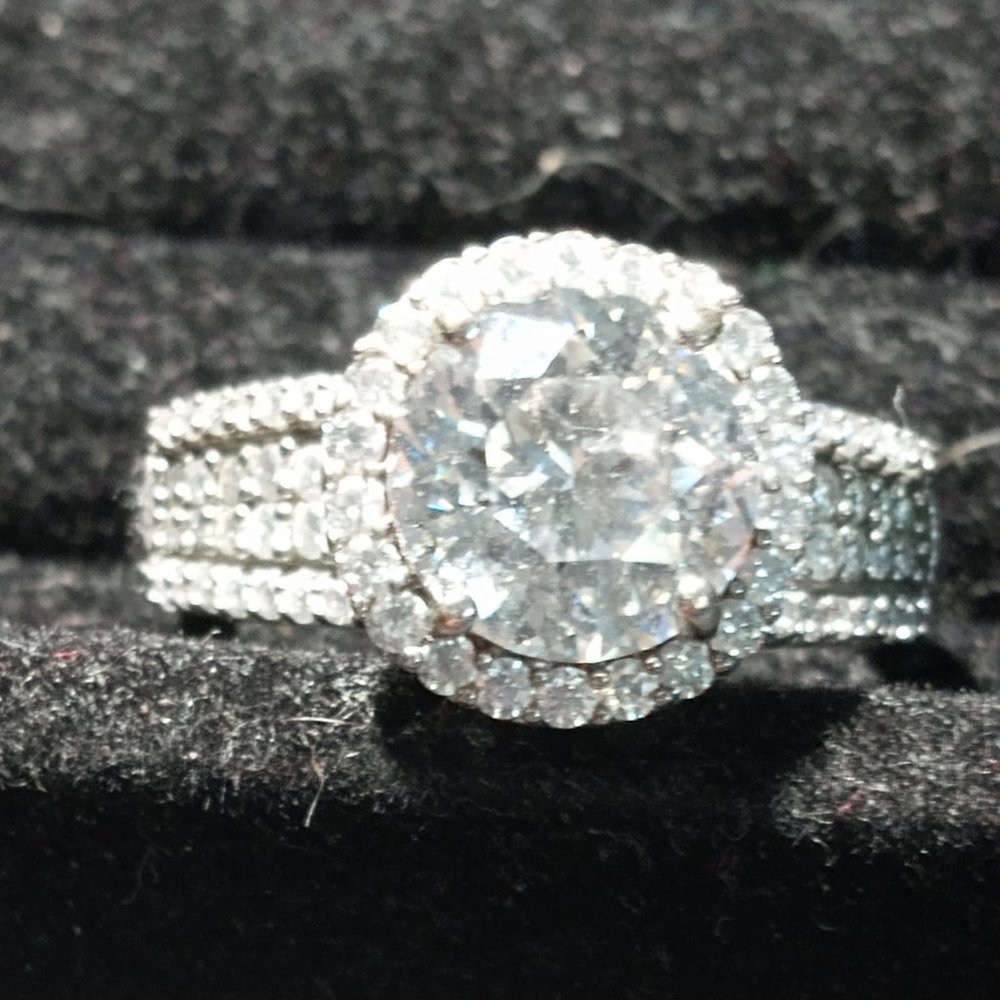Moissanite solitaire ring